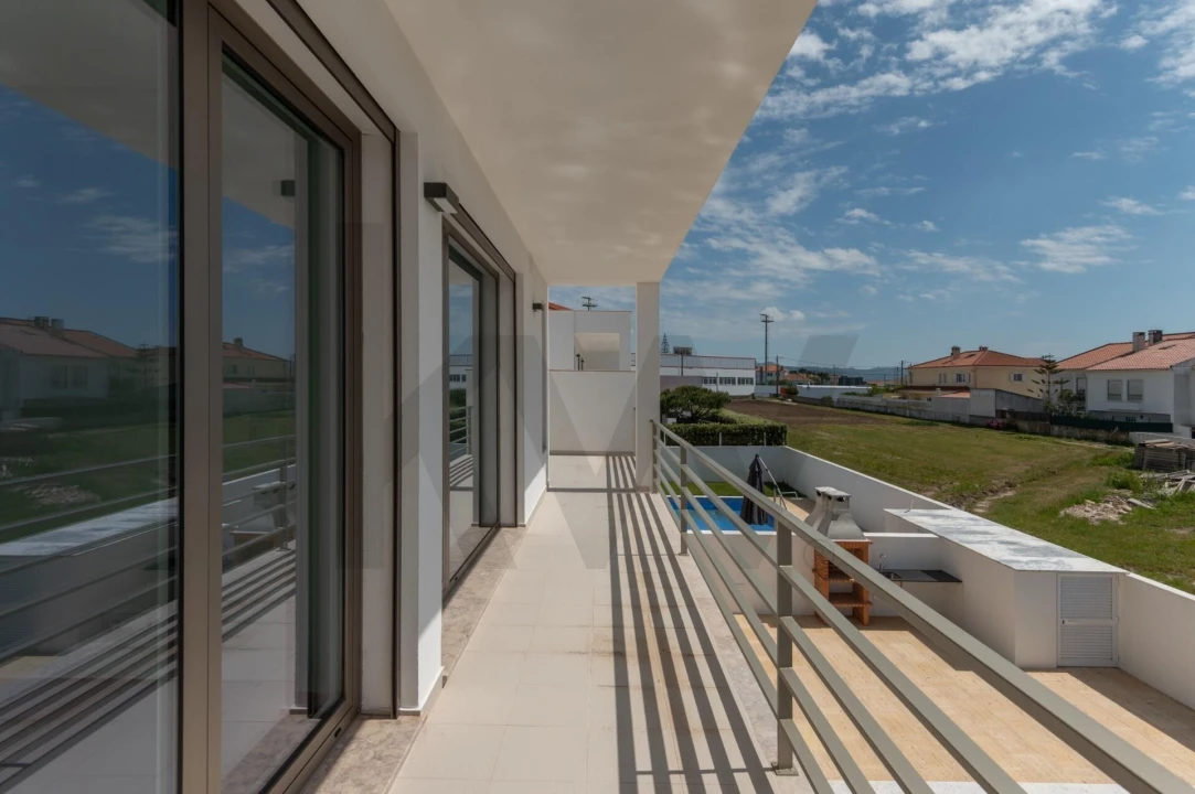 Moradia T4 para Venda em Santa Maria e São Miguel, São Martinho, São Pedro Penaferrim Foto 13