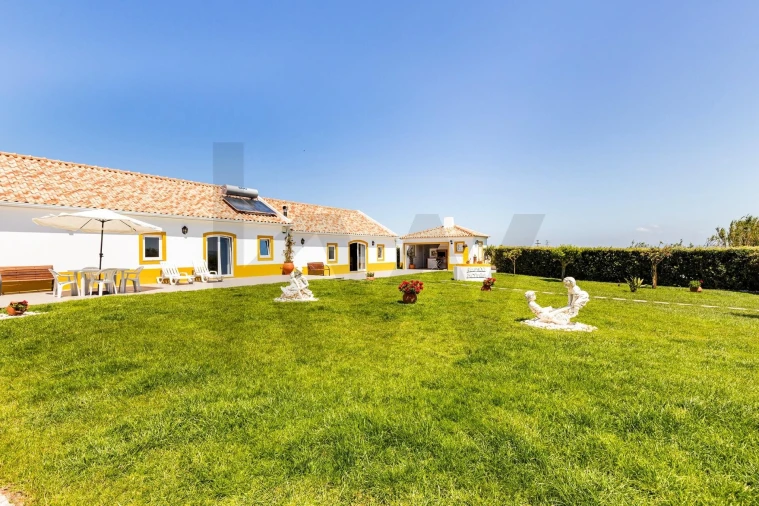 Moradia T4 para Venda em São Pedro da Cadeira Foto 29