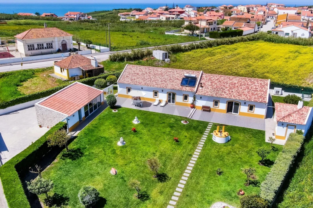 Moradia T4 para Venda em São Pedro da Cadeira Foto 4