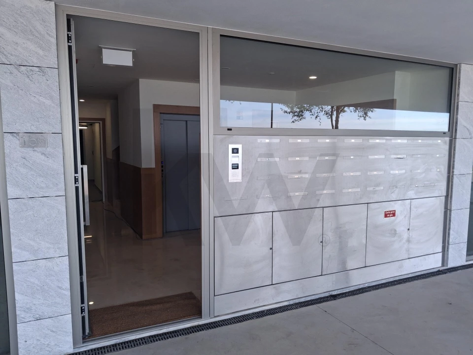 Apartamento T1 para Arrendamento em Canidelo Foto 23