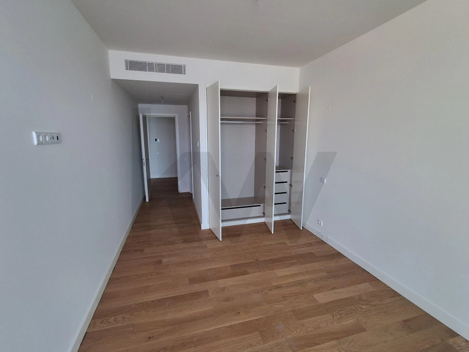 Apartamento T1 para Arrendamento em Canidelo Foto 14