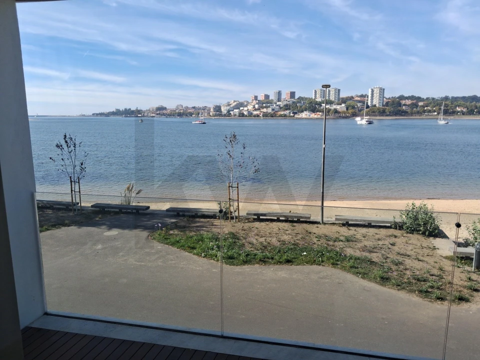 Apartamento T1 para Arrendamento em Canidelo Foto 20