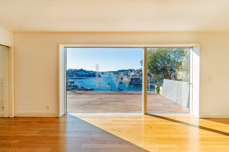 Moradia T3 para Venda em Santa Marinha e São Pedro da Afurada Foto 15
