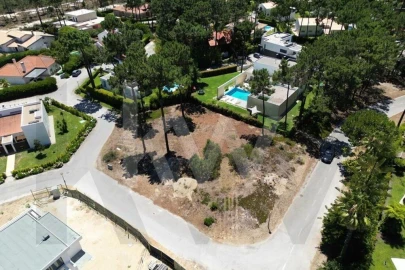 Terreno para Venda em Charneca de Caparica e Sobreda