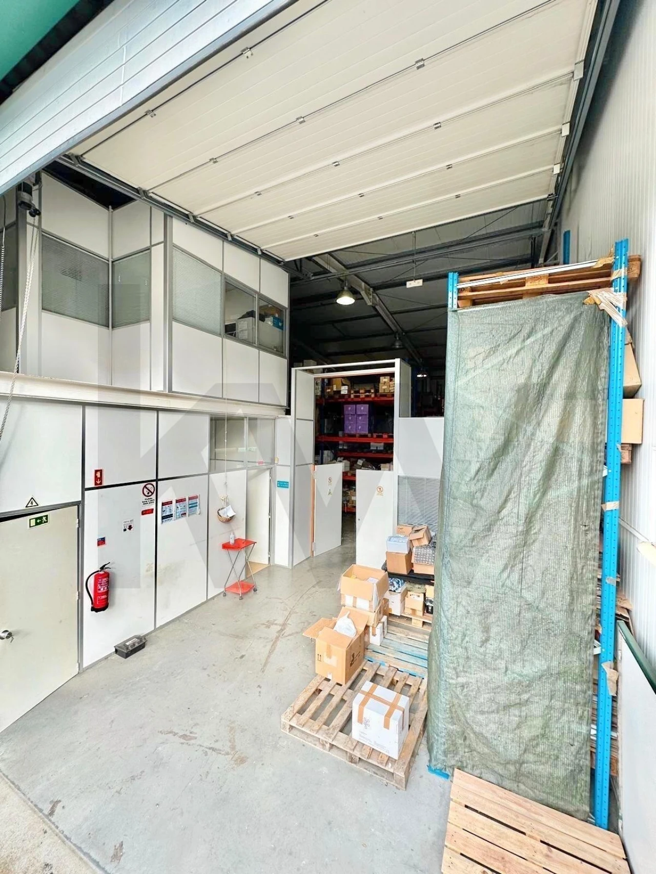 Armazém para Venda em Seixal, Arrentela e Aldeia de Paio Pires Foto 4