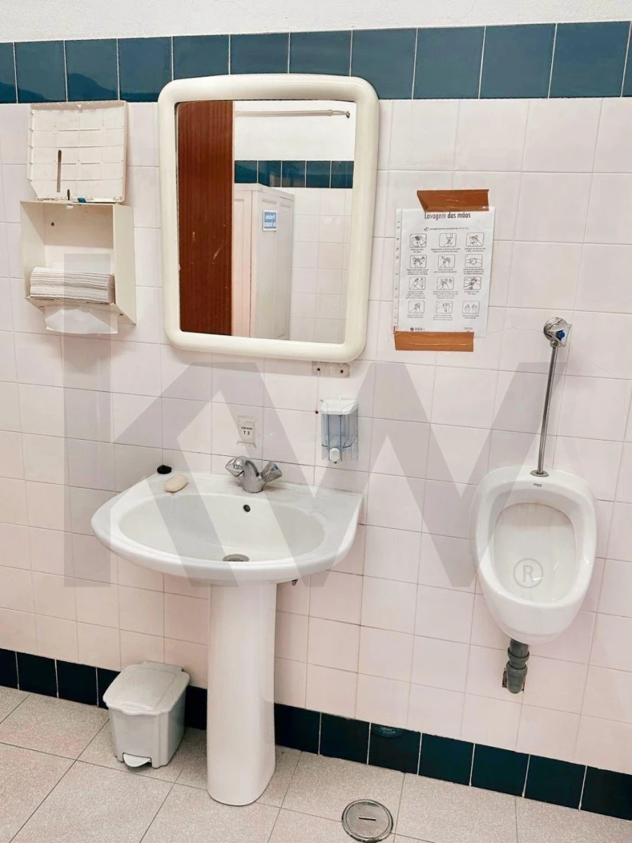 Armazém para Venda em Seixal, Arrentela e Aldeia de Paio Pires Foto 22