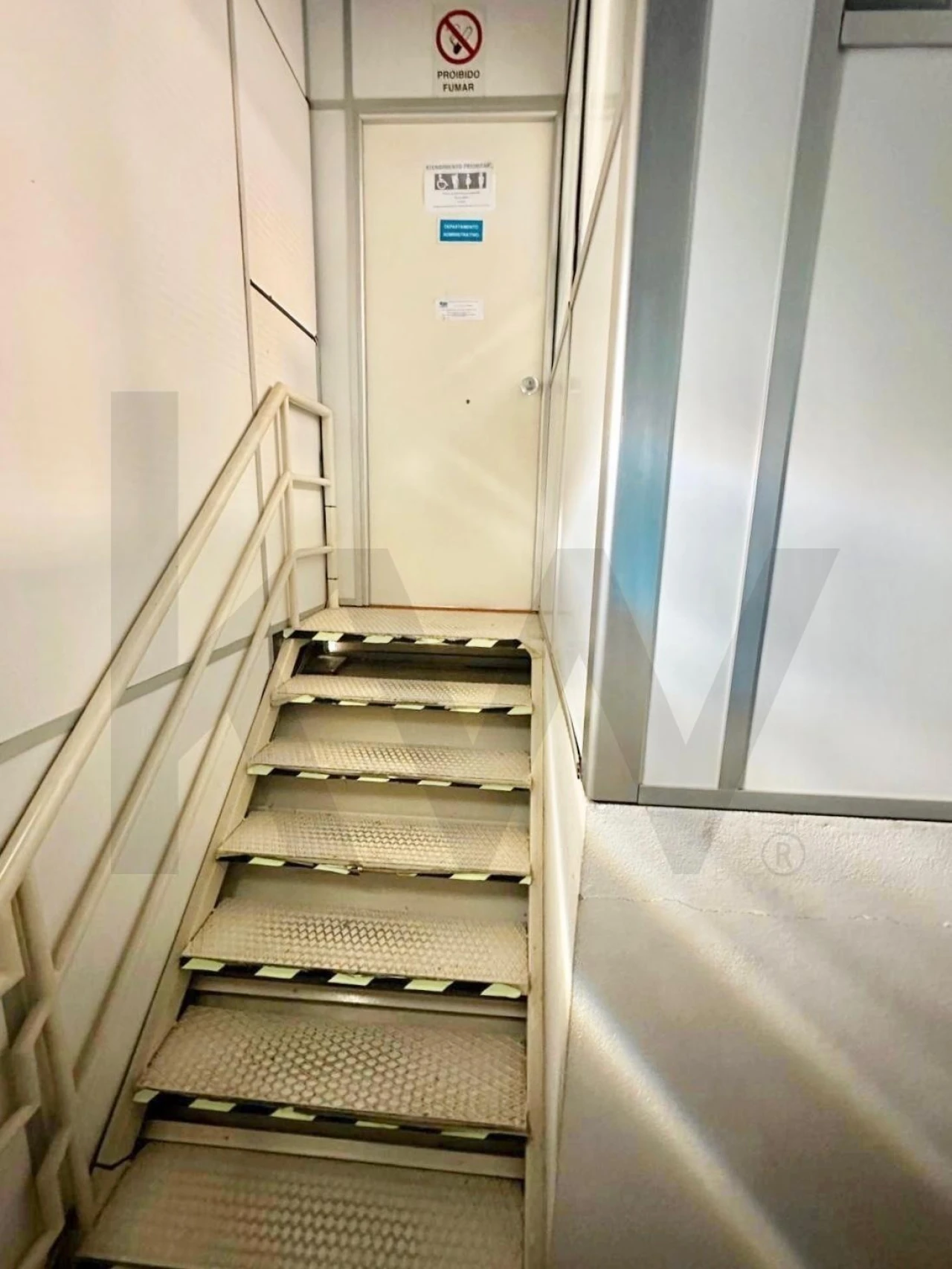 Armazém para Venda em Seixal, Arrentela e Aldeia de Paio Pires Foto 10