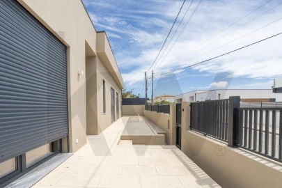 Moradia T4 para Venda em Azeitão (São Lourenço e São Simão)