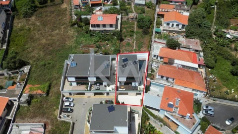 Moradia T3 para Venda em Santo Antonio