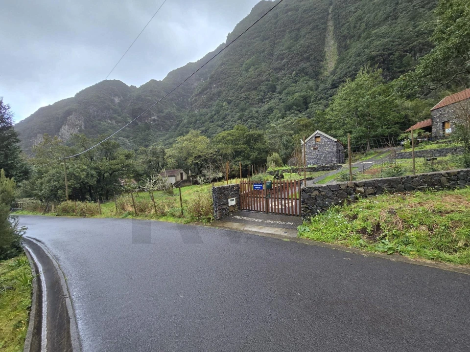 Prédio para Venda em Seixal Foto 9