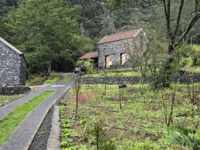 Prédio para Venda em Seixal Foto 12