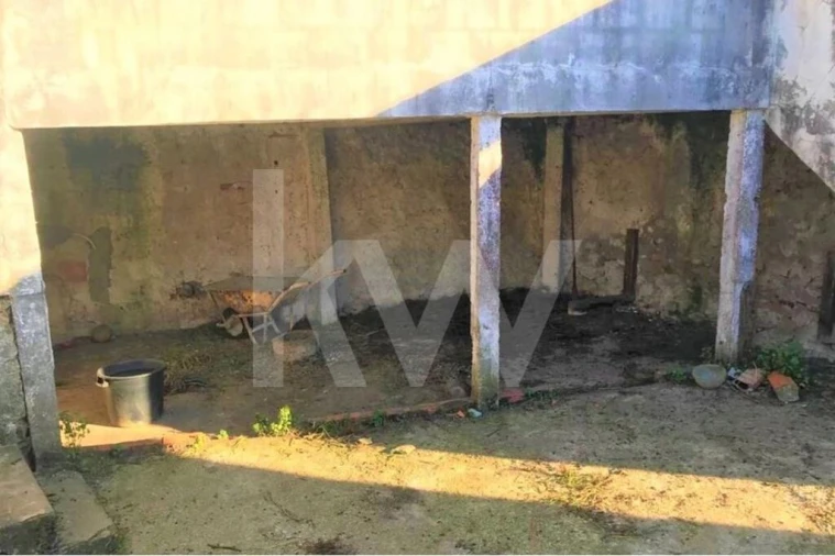 Moradia T2 para Venda em Semide e Rio Vide Foto 11