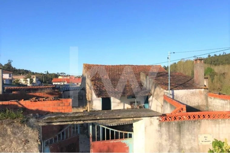 Moradia T2 para Venda em Semide e Rio Vide Foto 4