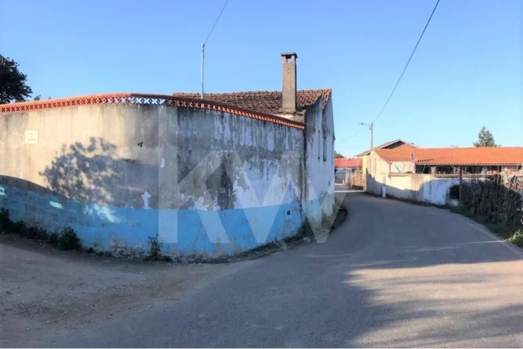 Moradia T2 para Venda em Semide e Rio Vide