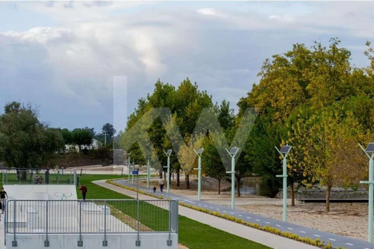 Moradia T3 para Venda em Soure Foto 12