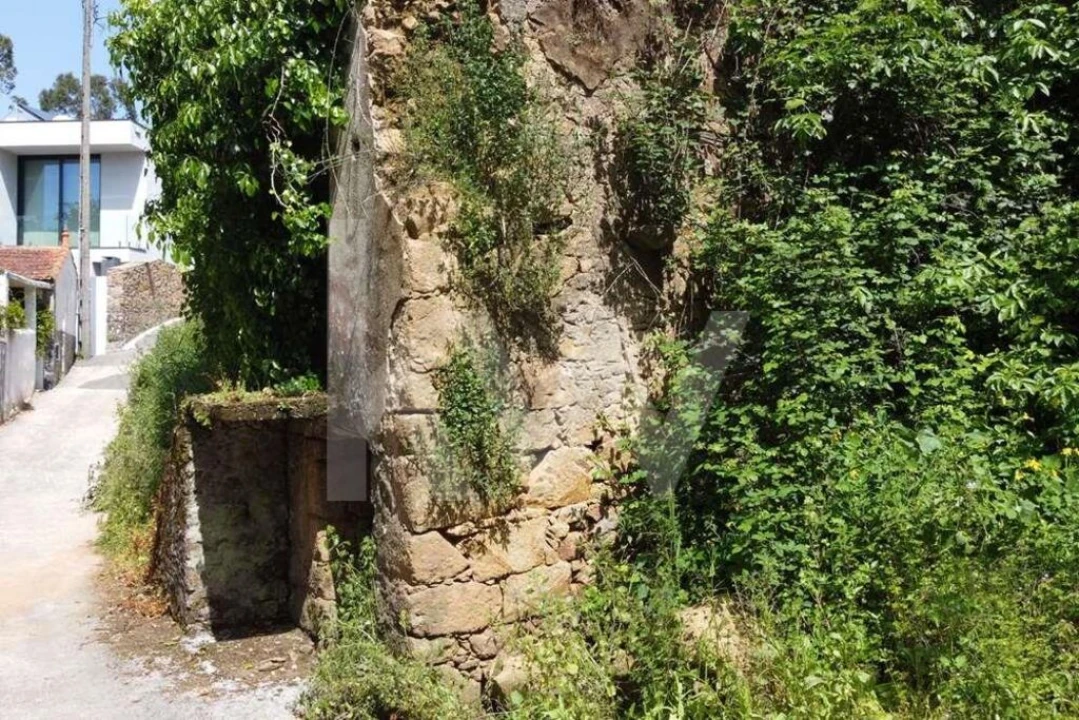 Moradia T2 para Venda em Vila Nova Foto 2