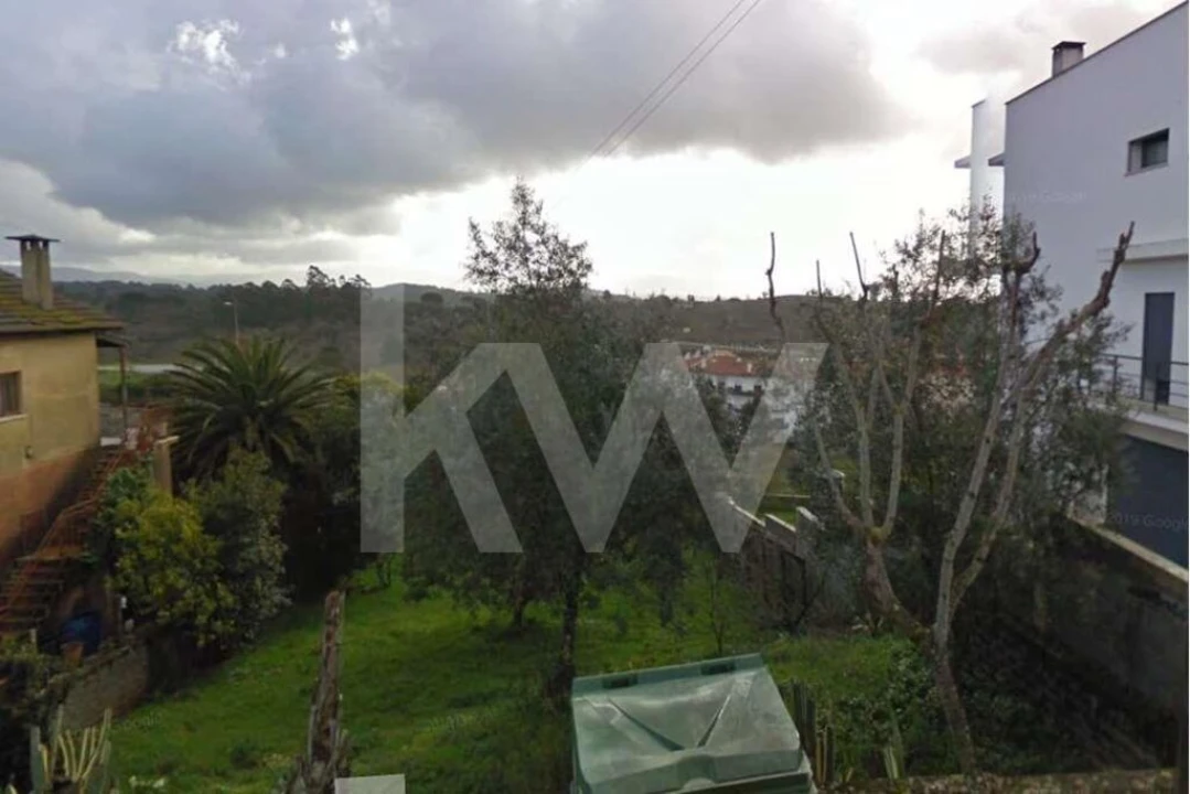 Terreno para Venda em Soure Foto 3