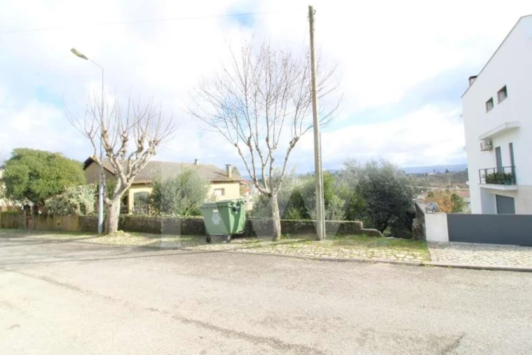 Terreno para Venda em Soure Foto 9