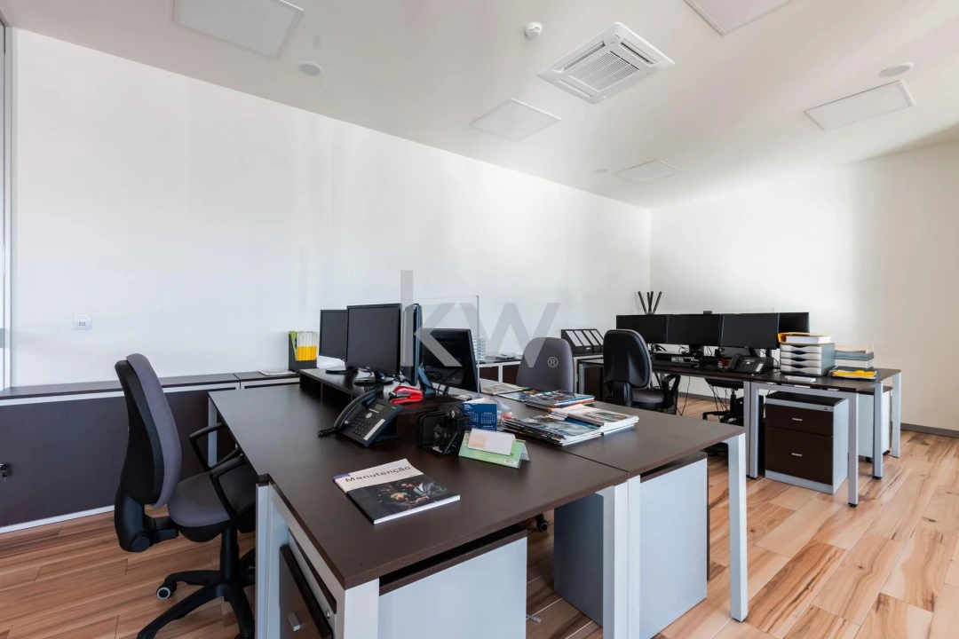 Armazém para Venda em Ovar, São João, Arada e São Vicente de Pereira Jusã Foto 13