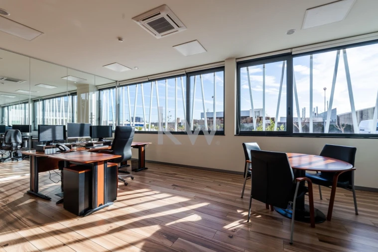 Armazém para Venda em Ovar, São João, Arada e São Vicente de Pereira Jusã Foto 15