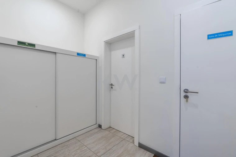 Armazém para Venda em Ovar, São João, Arada e São Vicente de Pereira Jusã Foto 17