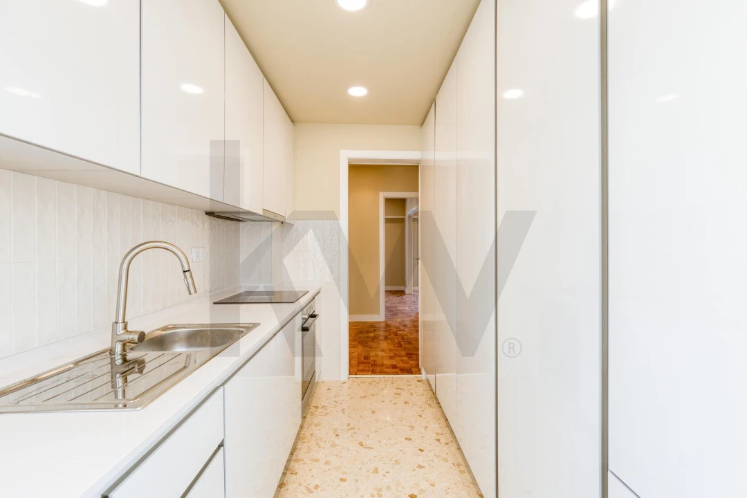 Apartamento T3 para Arrendamento em Arroios Foto 12
