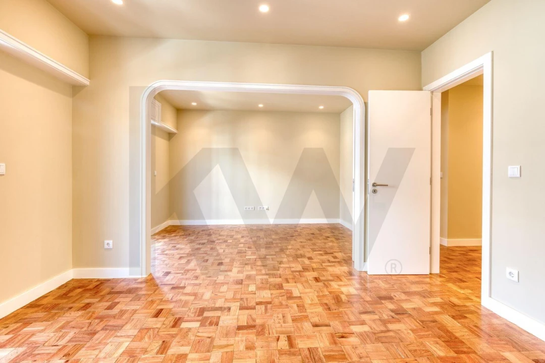 Apartamento T3 para Arrendamento em Arroios Foto 8