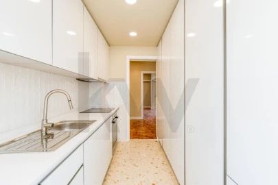 Apartamento T3 para Arrendamento em Arroios