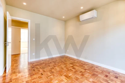 Apartamento T3 para Arrendamento em Arroios