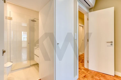 Apartamento T3 para Arrendamento em Arroios