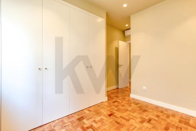 Apartamento T3 para Arrendamento em Arroios