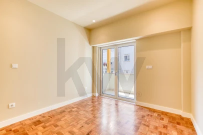 Apartamento T3 para Arrendamento em Arroios