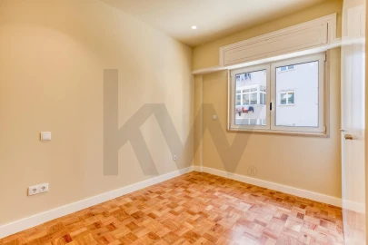 Apartamento T3 para Arrendamento em Arroios