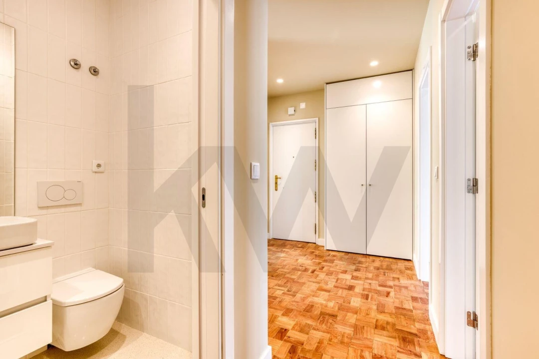 Apartamento T3 para Arrendamento em Arroios Foto 24