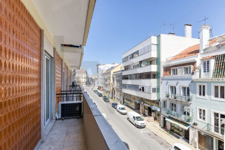 Apartamento T3 para Arrendamento em Arroios Foto 40