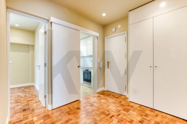 Apartamento T3 para Arrendamento em Arroios Foto 38