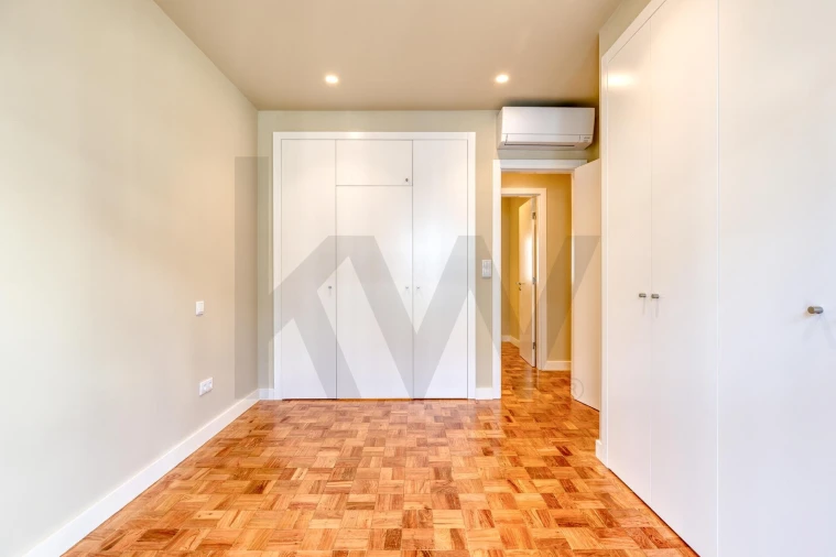 Apartamento T3 para Arrendamento em Arroios Foto 19
