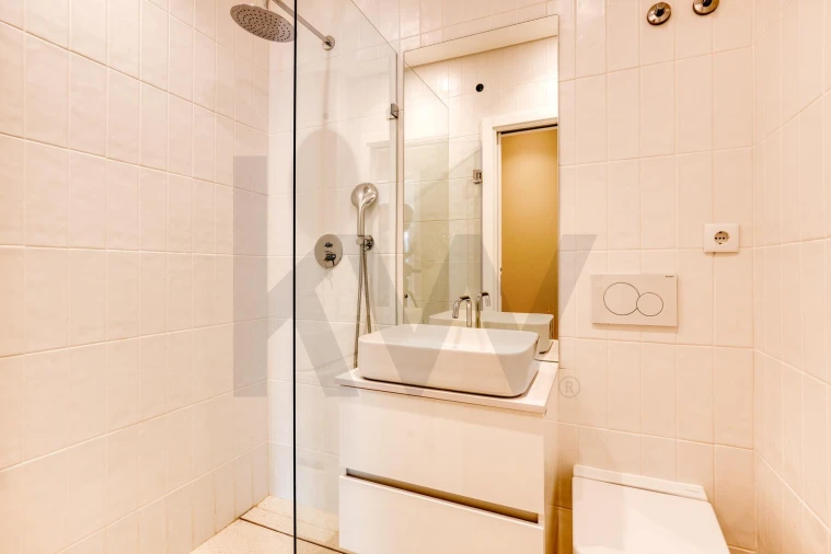 Apartamento T3 para Arrendamento em Arroios Foto 32
