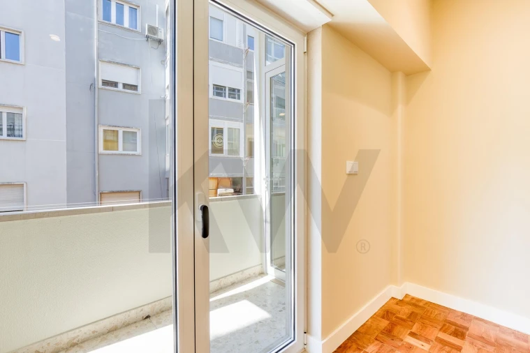 Apartamento T3 para Arrendamento em Arroios Foto 27