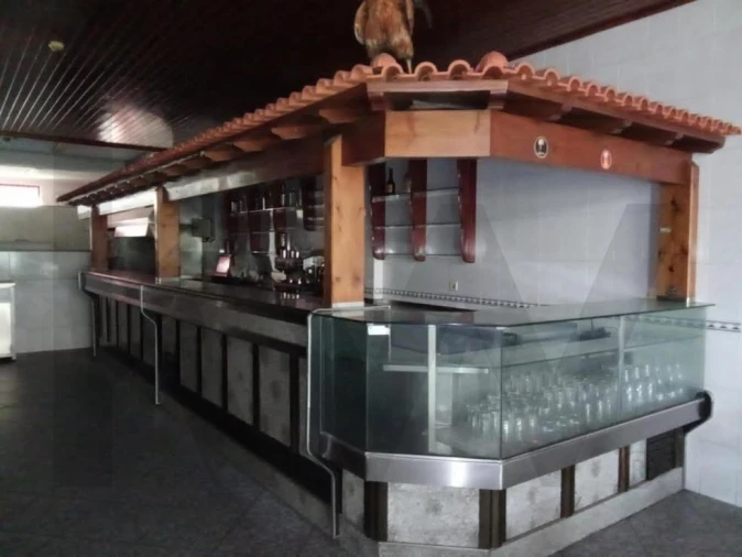 Negócio para Venda em O. Azeméis, Riba-Ul, Ul, Macinhata Seixa, Madail Foto 2