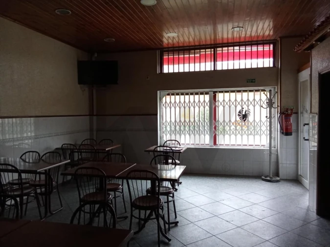 Negócio para Venda em O. Azeméis, Riba-Ul, Ul, Macinhata Seixa, Madail Foto 5