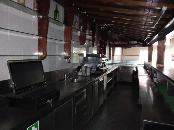 Negócio para Venda em O. Azeméis, Riba-Ul, Ul, Macinhata Seixa, Madail Foto 4