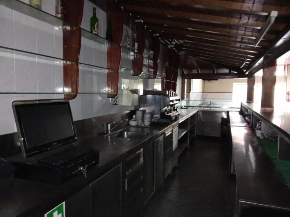 Negócio para Venda em O. Azeméis, Riba-Ul, Ul, Macinhata Seixa, Madail Foto 4