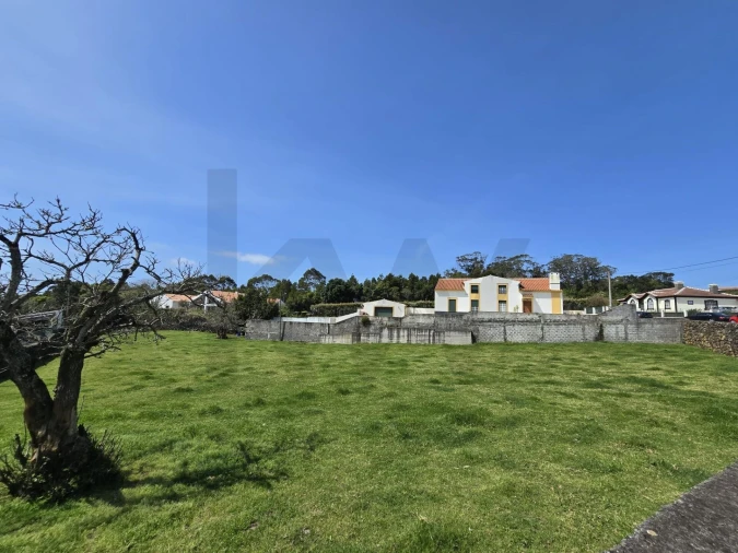 Terreno para Venda em São Mateus da Calheta Foto 4