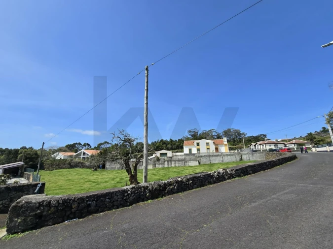 Terreno para Venda em São Mateus da Calheta Foto 12
