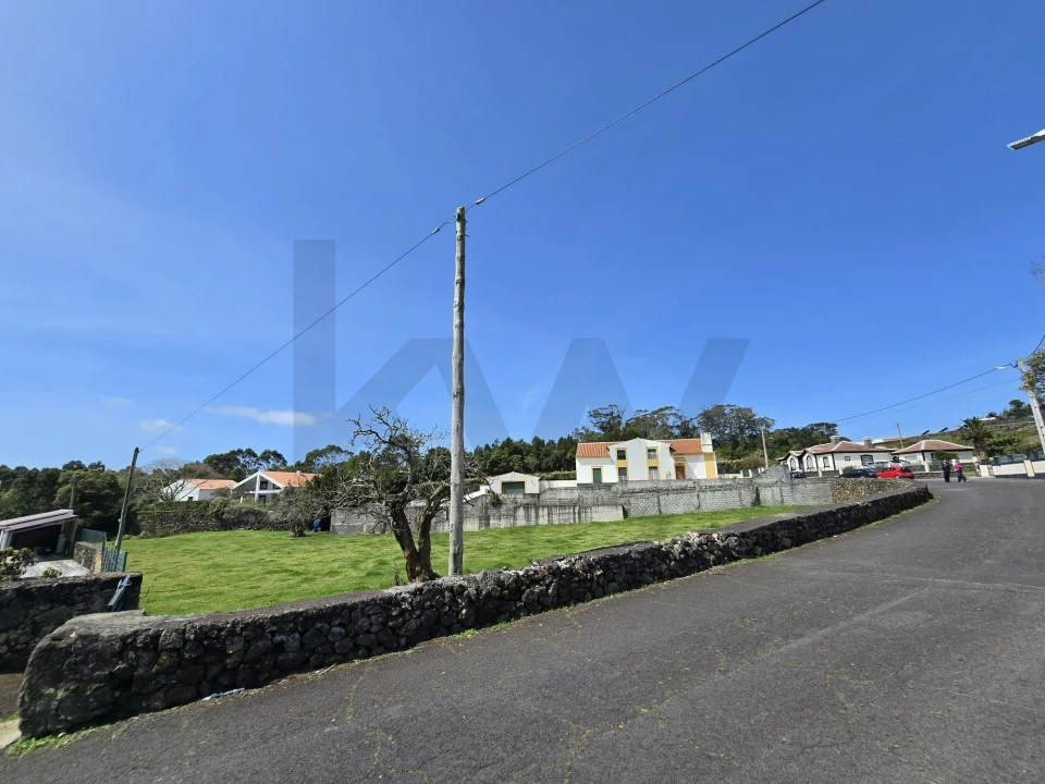 Terreno para Venda em São Mateus da Calheta Foto 12