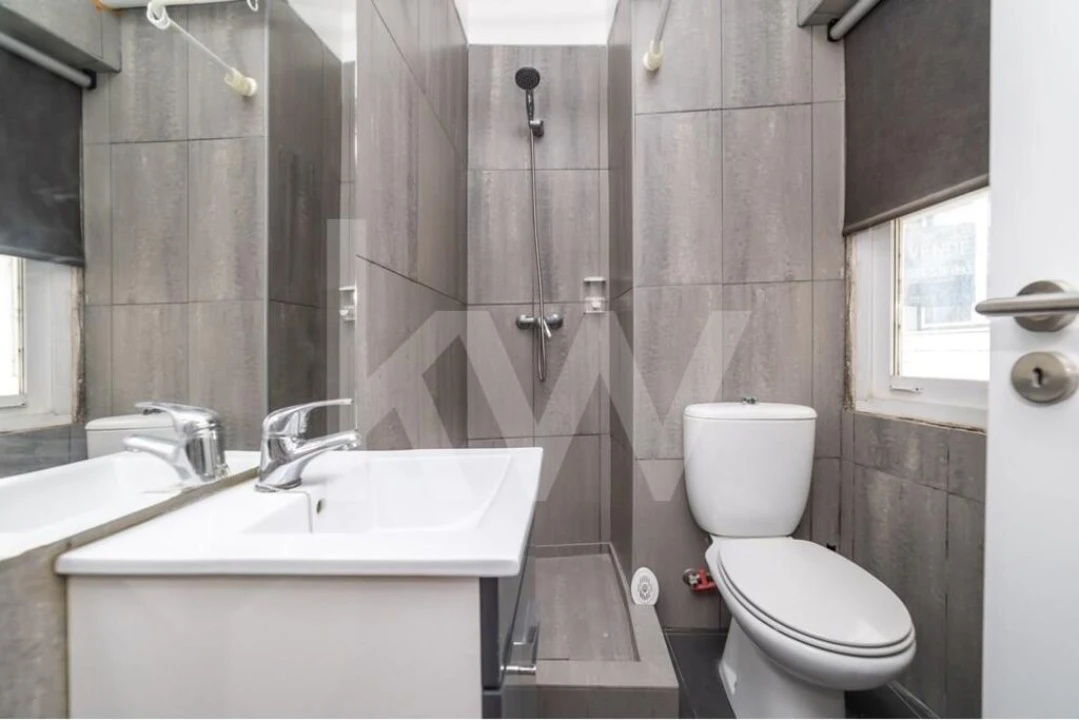 Loja para Venda em São Martinho do Bispo e Ribeira de Frades Foto 15