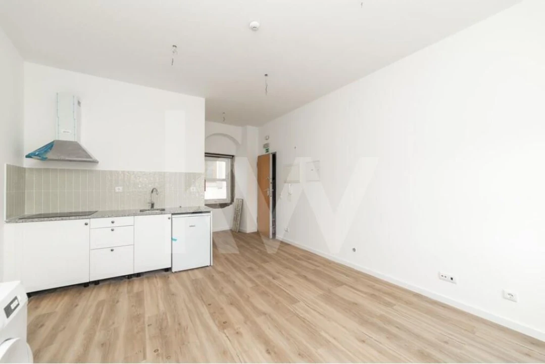 Loja para Venda em São Martinho do Bispo e Ribeira de Frades Foto 7