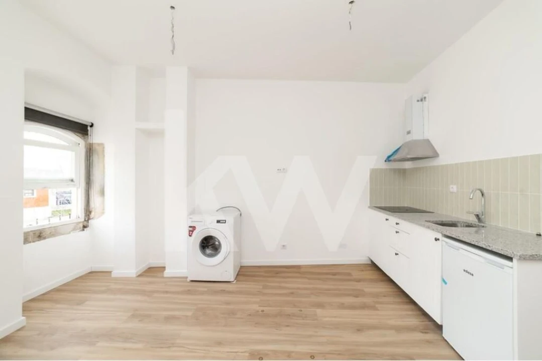 Loja para Venda em São Martinho do Bispo e Ribeira de Frades Foto 11