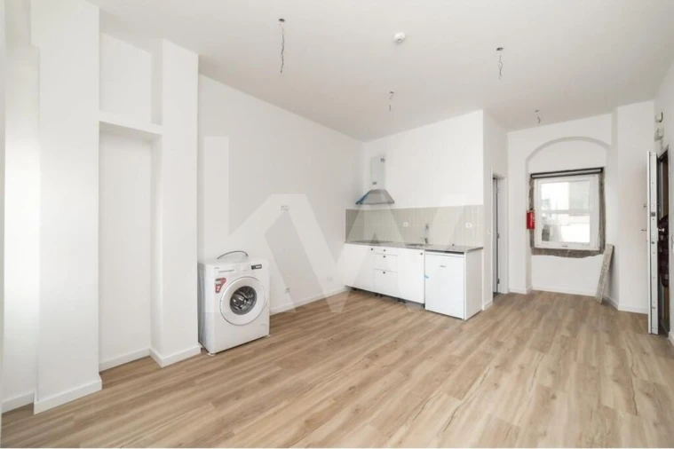 Loja para Venda em São Martinho do Bispo e Ribeira de Frades Foto 5